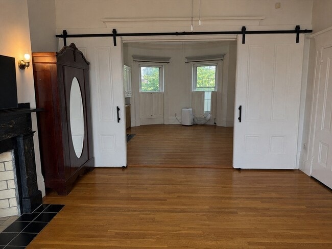 Photo - 187 Webster St Unit 2