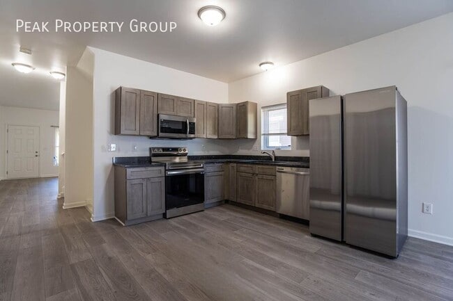 Photo - 373 E 13th Ave