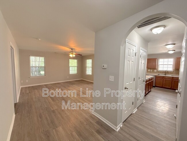 Photo - 3850 Fircrest Dr