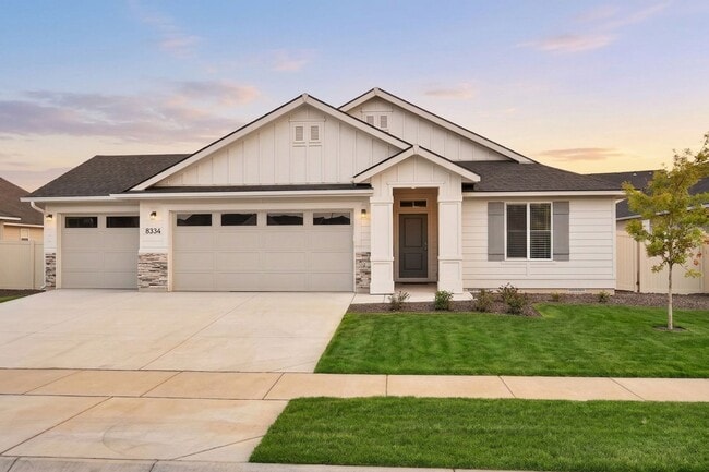 Building Photo - Brand New 4bd/2ba Single Level Nampa Home w/3-Car Garage