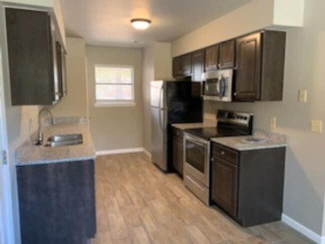 Photo - BEAUTIFUL HOME IN GREAT LOCATION!