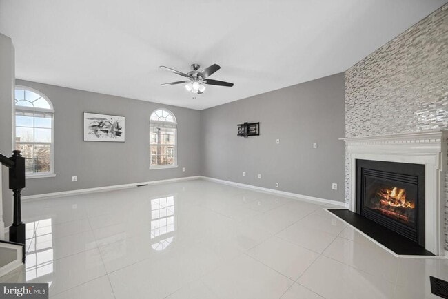 Photo - 2289 Merseyside Dr