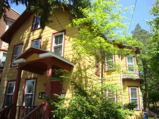 Building Photo - 133 Edgewood Ave Unit 1