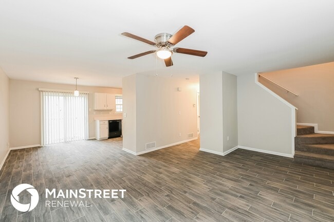 Photo - 5616 Hammond Dr NW