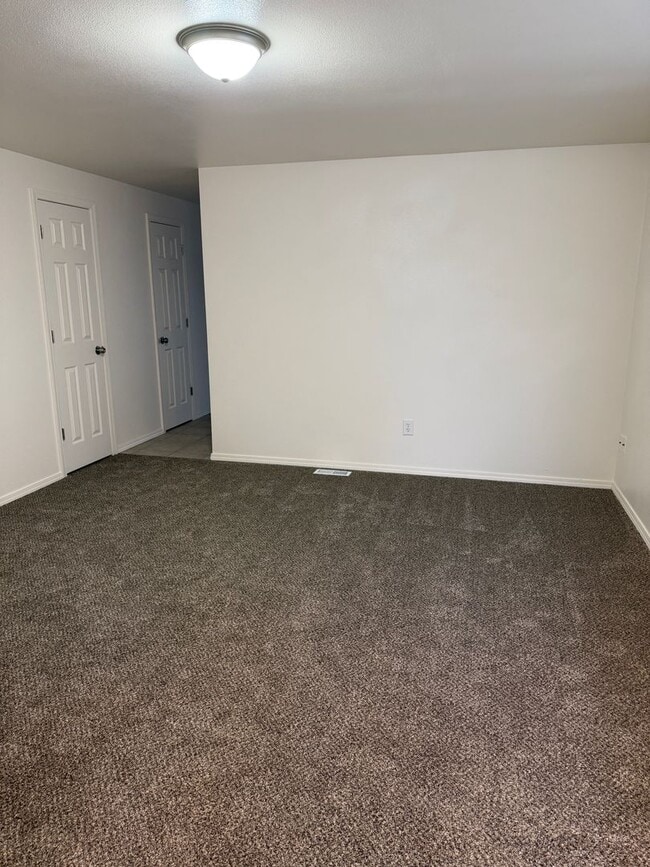 Photo - 1705 W Bemis St Unit 1705 W Bemis St B