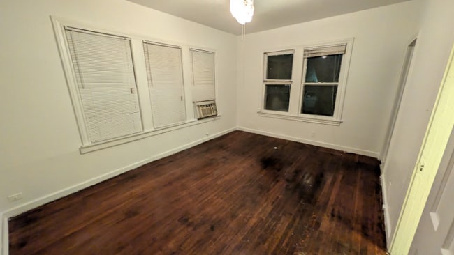 Photo - 404 Club Dr Unidad Rear