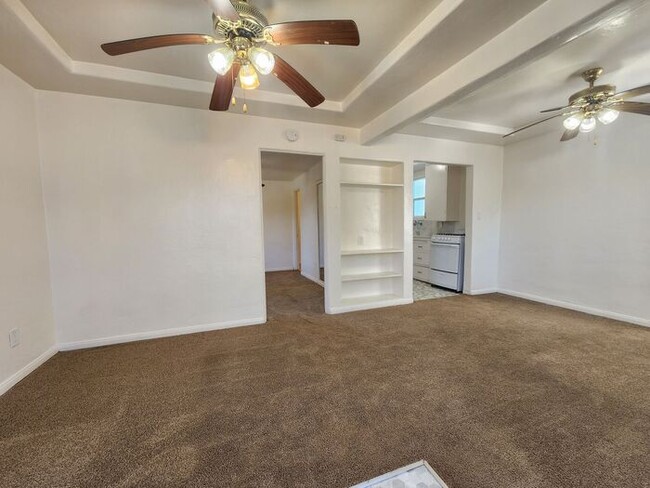 Photo - Charming 1bdr cottage with huge yard and garage!