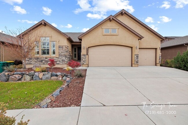 BEAUTIFUL 4BD + BONUS ROOM/3BA/3 CAR GARAG... - BEAUTIFUL 4BD + BONUS ROOM/3BA/3 CAR GARAG...