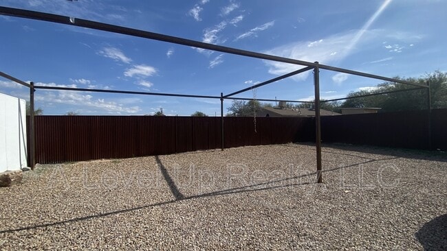 Photo - 5745 S Southland Blvd