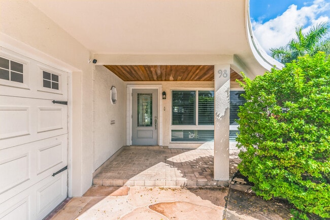 Photo - 98 SW 8th Ave