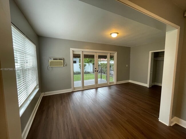 Photo - 3350 SW 29th St