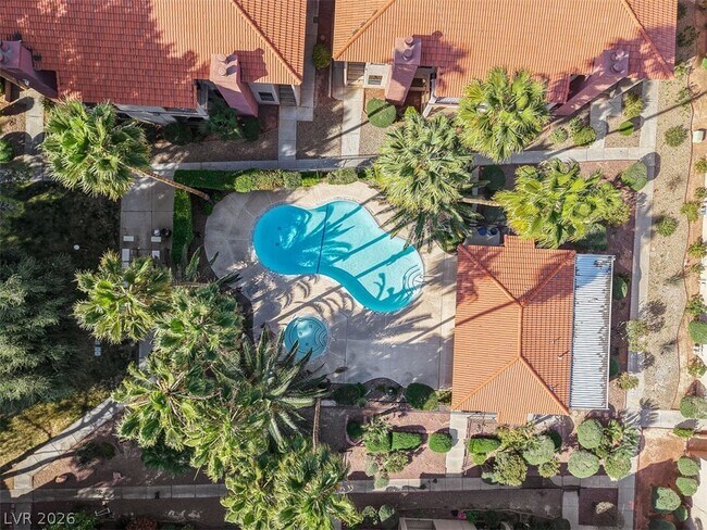 Photo - 5576 W Rochelle Ave. Unidad 39D