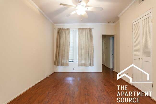 Photo - 3036 N Seminary Ave Unit 1Front