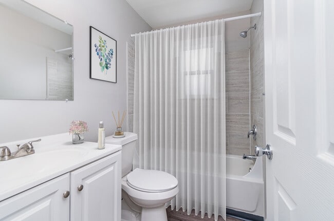 Photo - The Heights Apartments