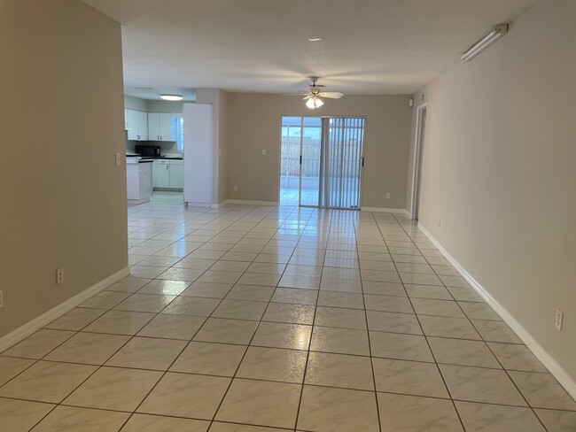 Photo - 3124 W Powhatan Ave