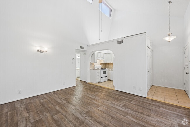 2BR, 1BA - 810SF - Living Room