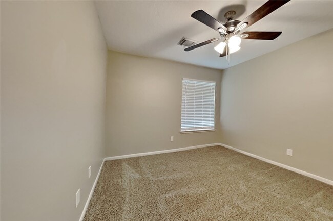 Photo - 8815 Lawncliff Ln