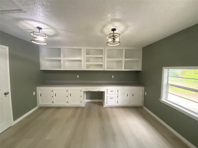 Photo - 13068 TX-146