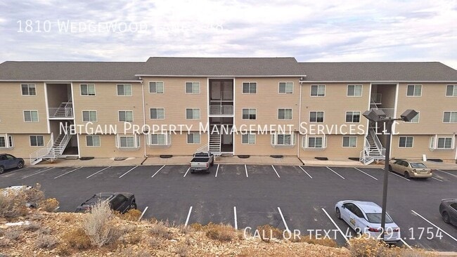 Building Photo - 1810 Wedgewood Ln