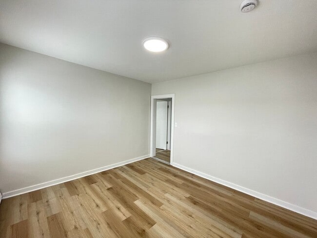 Photo - 124 Beech St Unit 2s