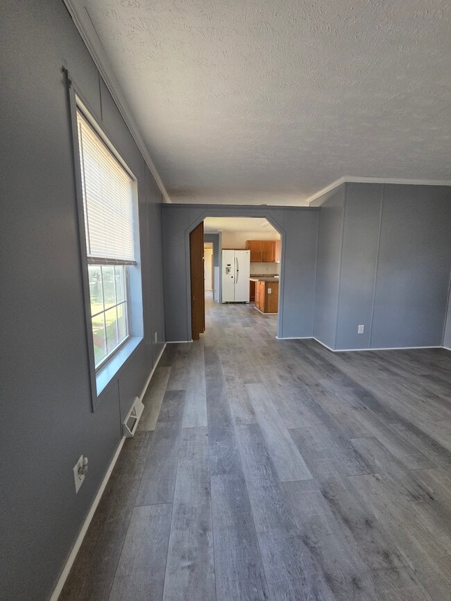 Photo - 1511 Mydland Rd