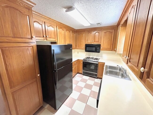 Photo - Spacious 2 Bed / 2.5 Bath Home in Madison