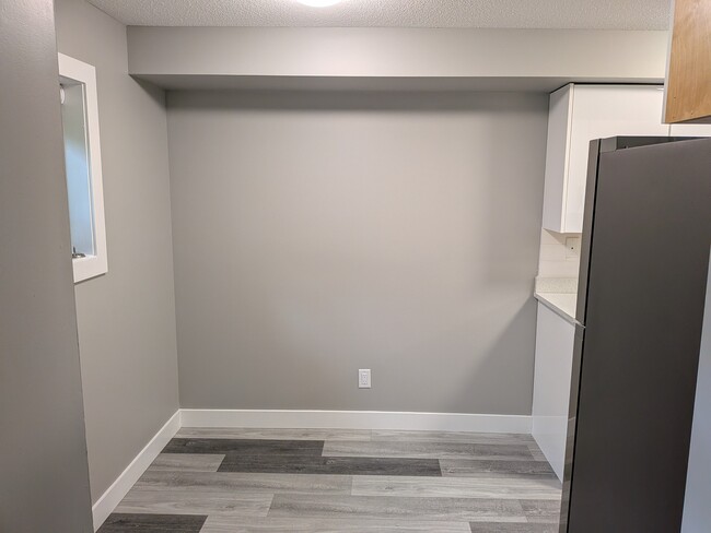 Photo - 46117 Gore Ave Unit 1