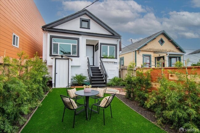 Photo - 574 Silver Ave