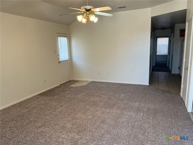 Photo - 1409 Cinch Dr
