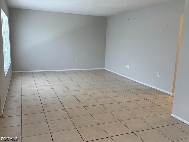 Photo - 1830 Maravilla Ave Unit 814