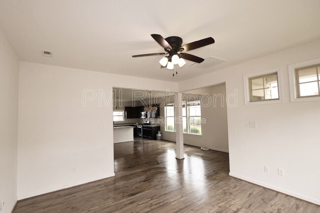 Photo - 10506 Marions Way