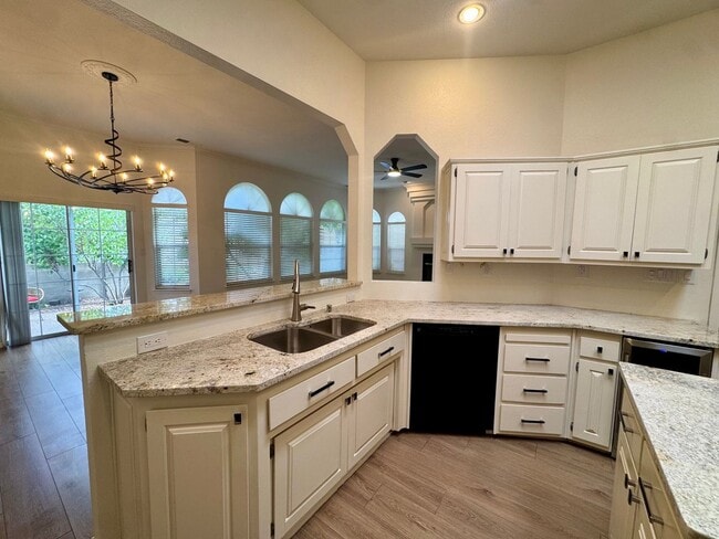 Photo - Tanoan Luxury Townhome!