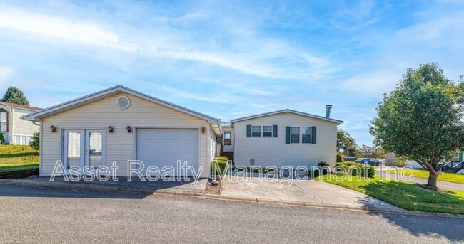 Photo - 1322 Silver Charm Way