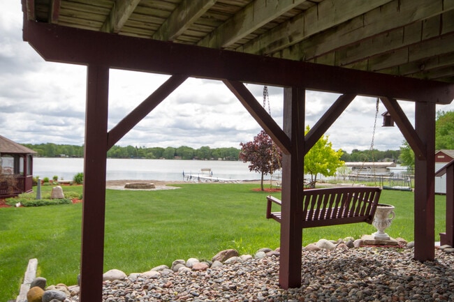 Porch - 27885 Bay Shore Dr NW Unit Lakeside Executive Suite