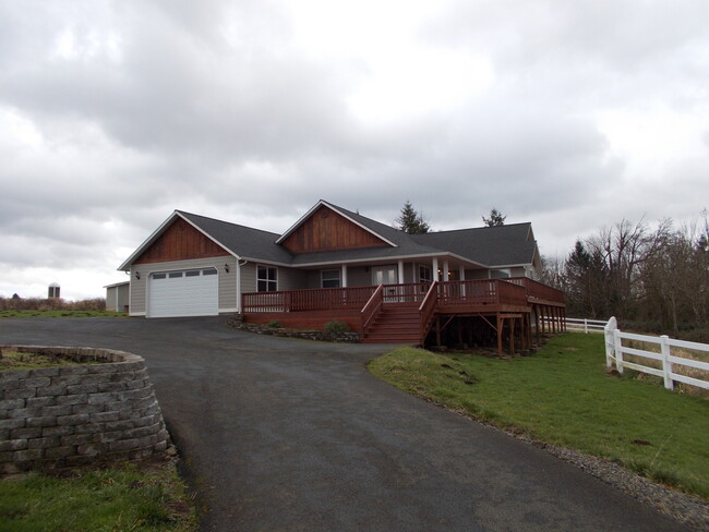 Photo - R91G/$1895.00 RENTED