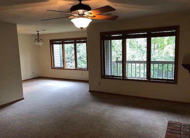 Photo - Beautiful & Spacious 2 Bed / 2 Bath Condo Near MSU – Top-Floor with Garage!