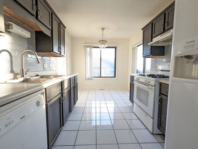 Photo - 2310 Enlund Dr