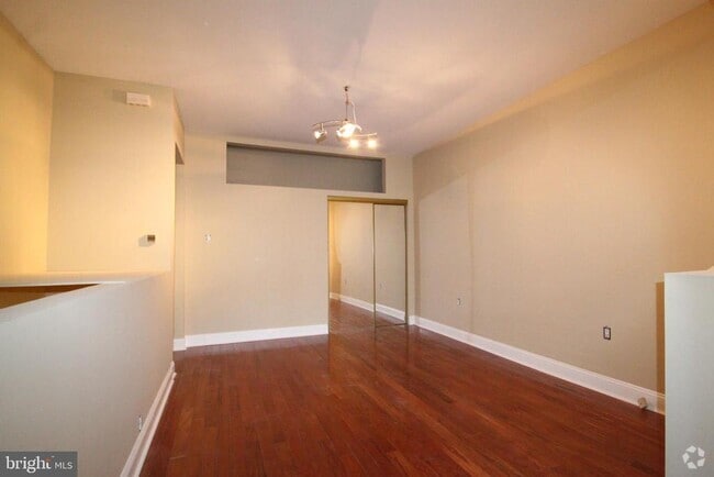 Building Photo - 1309 S Warnock St Unit 2 Rental