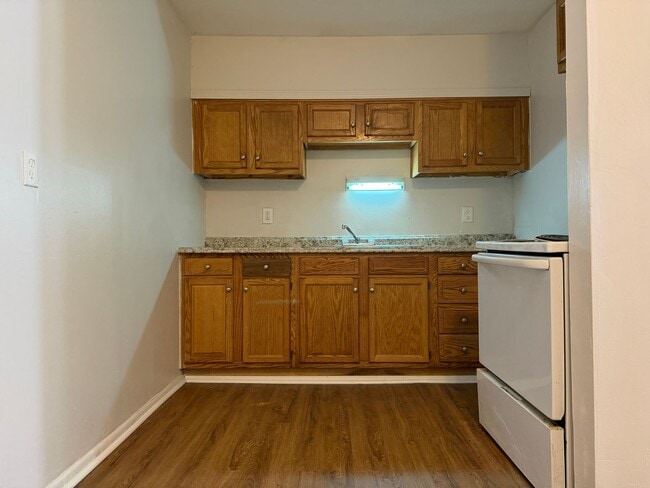 Photo - Spacious 1–3 Bedroom Apartments in South Louisville | Cedar Chase Unit 211