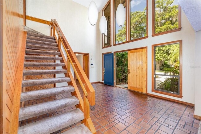 Photo - 2020 Venetian Way