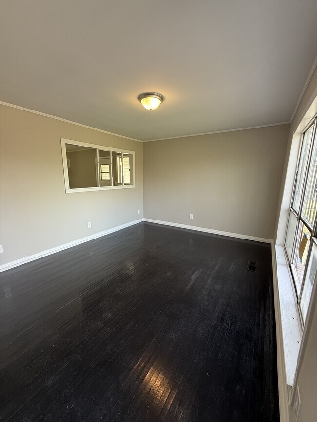 Photo - 629 Lanett Ave