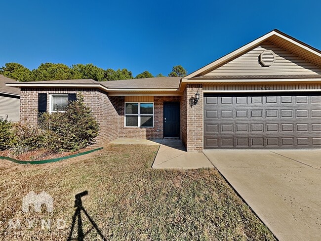 Building Photo - 9176 Pleasant Valley Dr