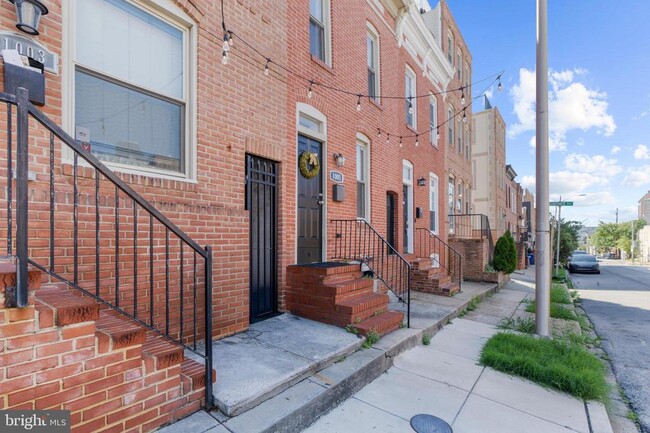 Photo - 1005 Baylis St