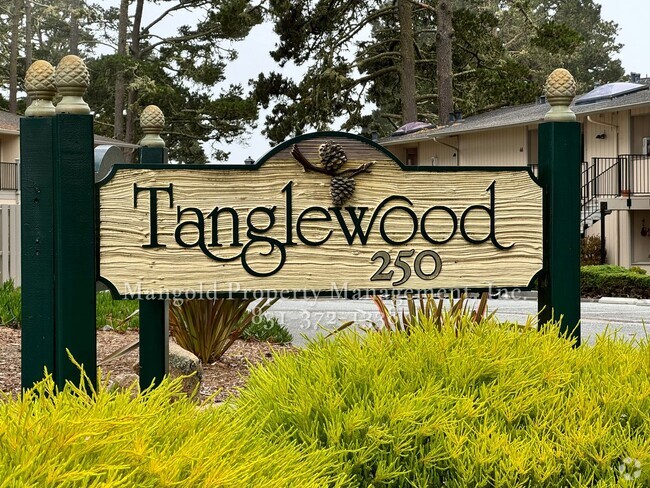 Building Photo - Tanglewood Condominium With Beautiful Bay ... Unit 65