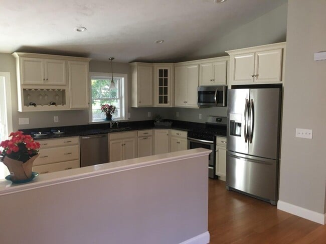 Photo - 86 West St