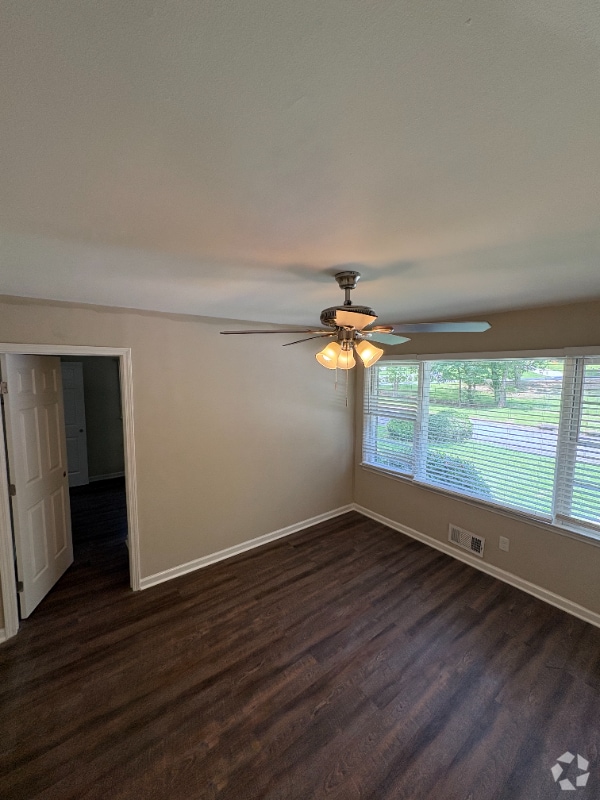 Building Photo - 226 Collum St NW Rental