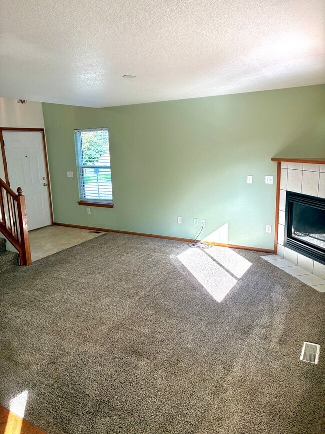 Photo - Beautiful 3 bedroom, 2 and 2-1/2 bath Townhome with 2 car attached garage and Finished Basement w...