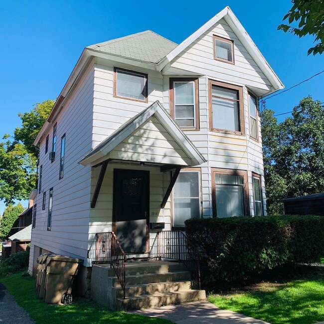 2014 Kendall Ave