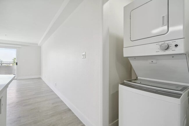 Newport Palms Apartments