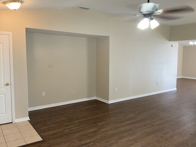 Photo - 7461 Hunters Greene Cir